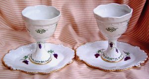 Hand painted, personalized Wedding Kiddush Cup Set in porcelain, for bride and groom